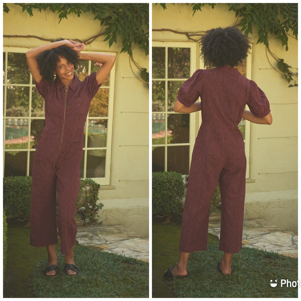 Short-Sleeve Zip-Front Jumpsuit in Wine